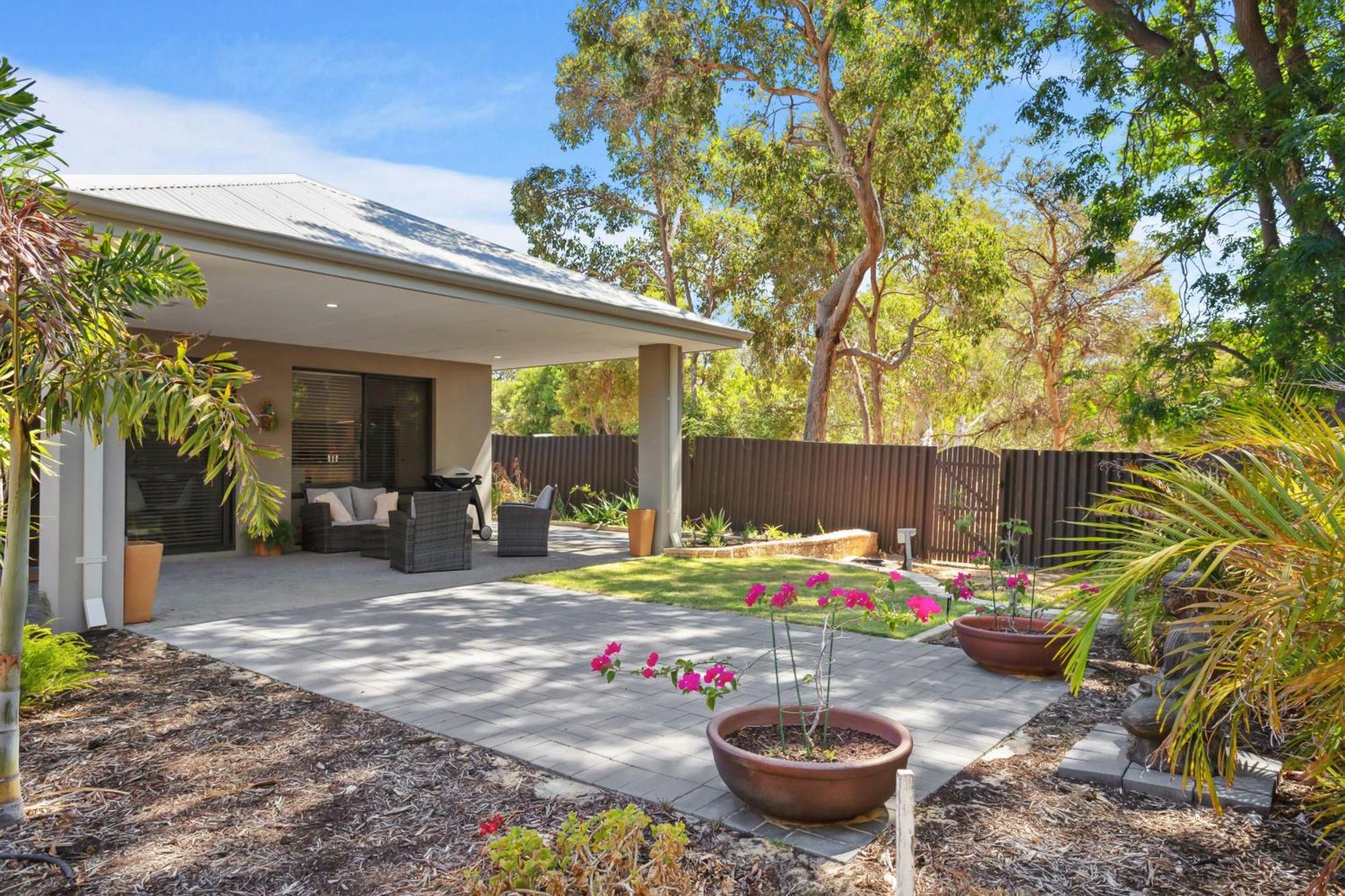 Tranquil Gumnut Cottage - Close To Airport Perth Exterior photo